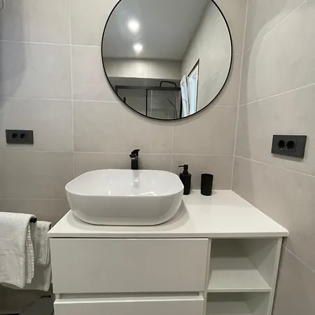 Primus Strbic 公寓 普洛切